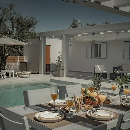 Holiday home Deifilia *