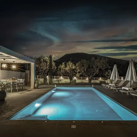 Deifilia Holiday home *