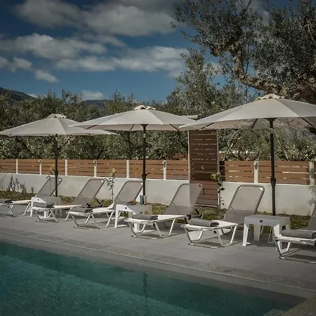 別荘 Deifilia Pandokrátor