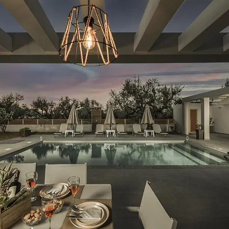 Deifilia Holiday home